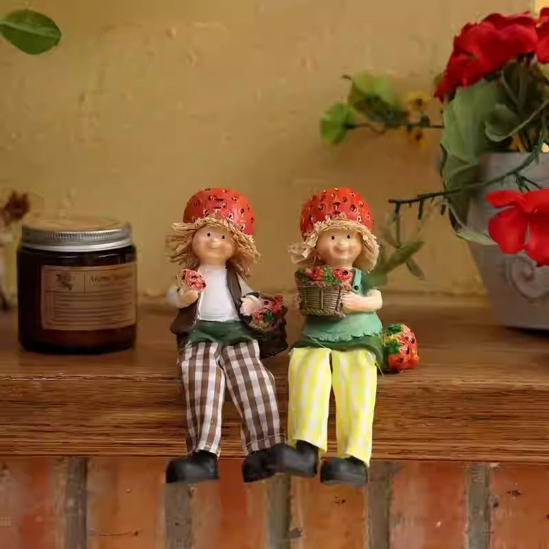 Country Style Shelf Sitter Figurine