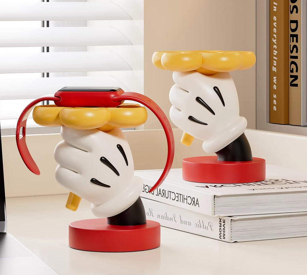 Mickey Hand Watch Charging Stand Ornament
