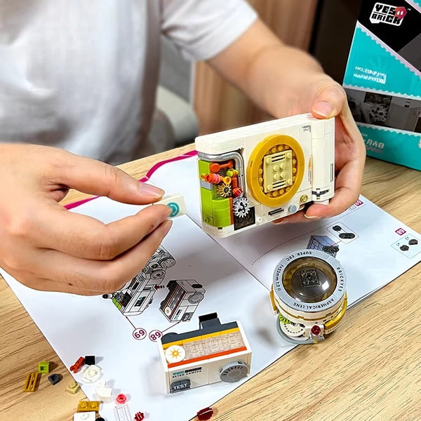 DIY Retro Camera Building Block Ornament