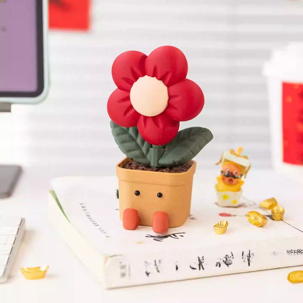 Kinetic Rotating Flower Desktop Ornament