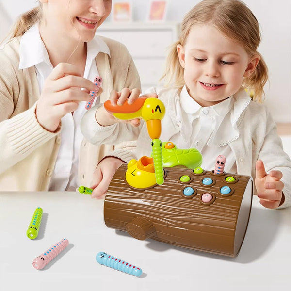 Woodpecker Magnetic Catch and Feed Play Set