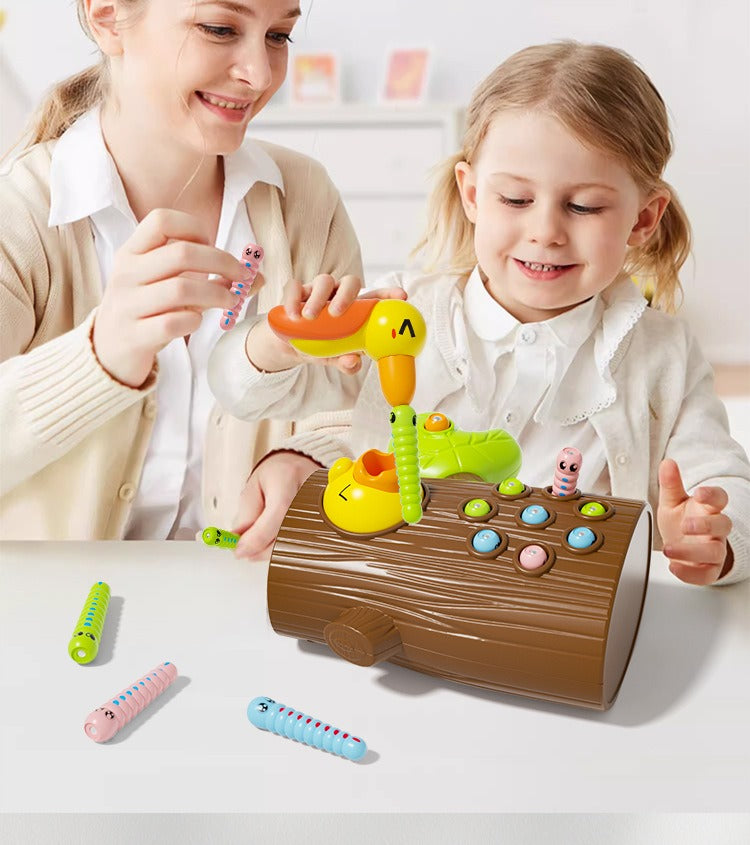 Woodpecker Magnetic Catch and Feed Play Set