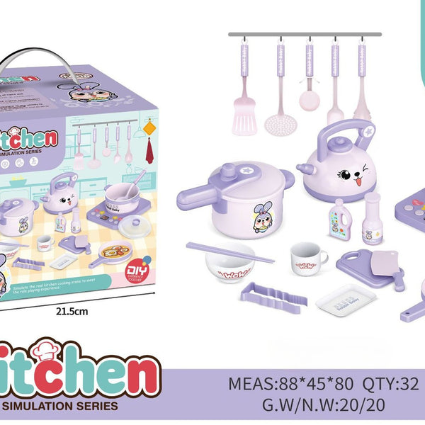 Little Chef’s ‘MasterCook’ Simulation Kitchen & Cookware Set