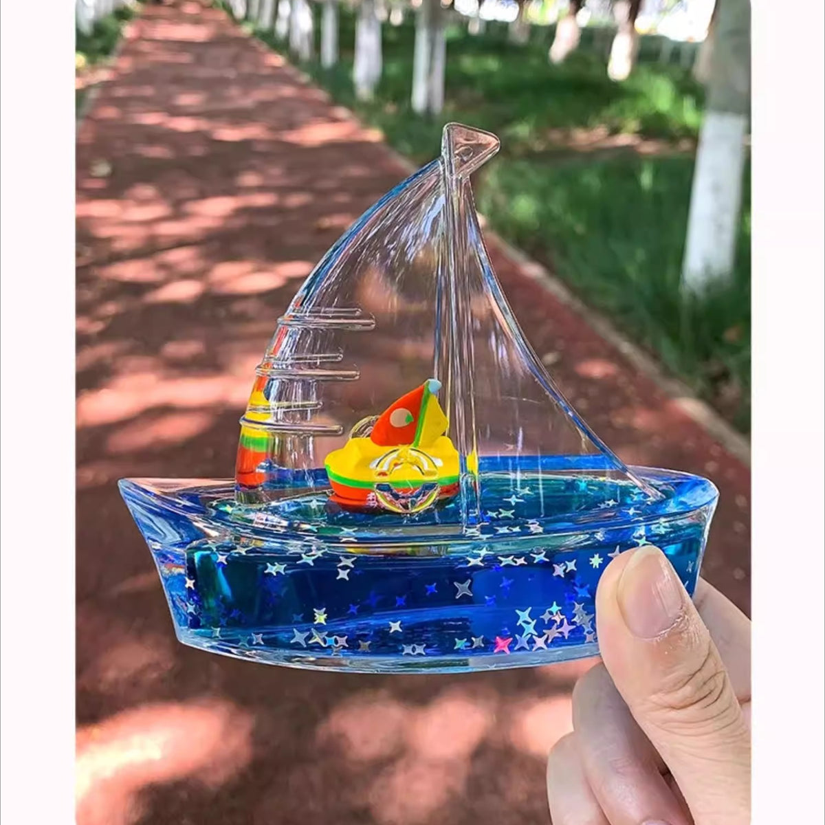 Liquid Motion Sailboat Desk Ornament