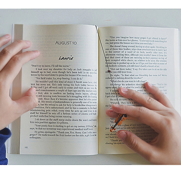 Retractable Violin Musical Bookmark