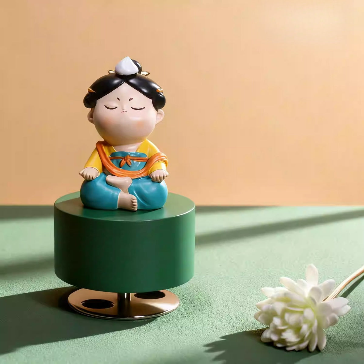 Tang Dynasty Lady Rotating Wooden Music Box