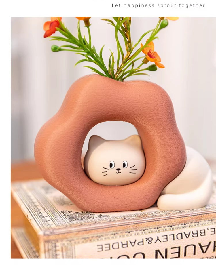 Mischievous Cat Vase and Artificial Flower Ornament