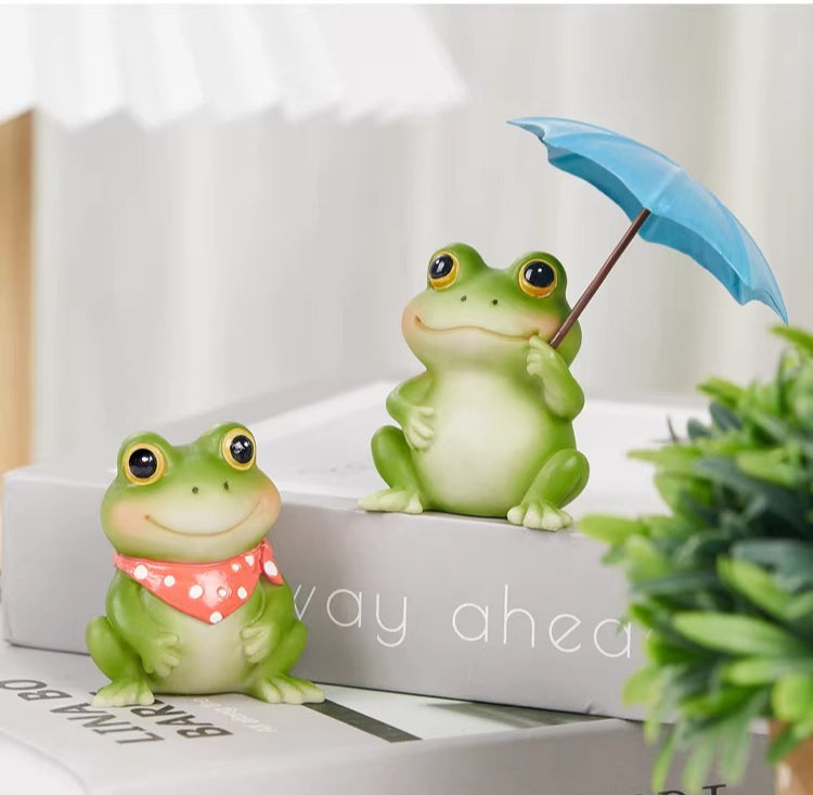 Miniature Garden Frog Figurine