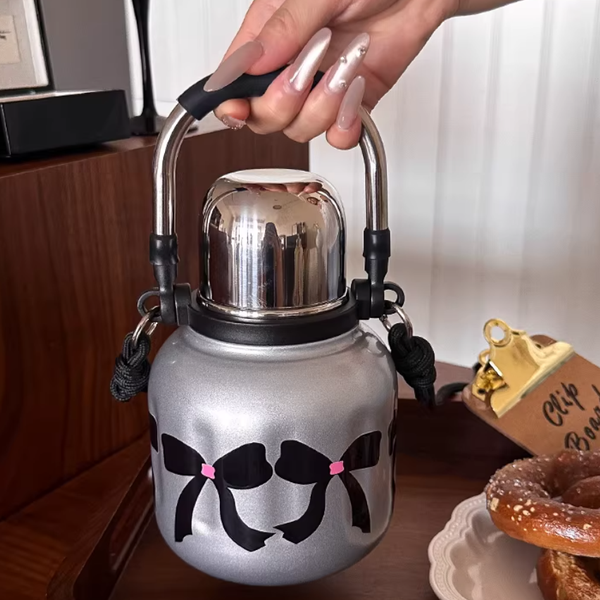 Large Capacity Stainless Steel Insulated Bottle with Handle