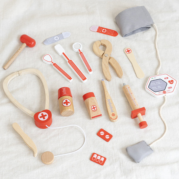 Little Medic Wooden Doctor’s Kit with Travel Case
