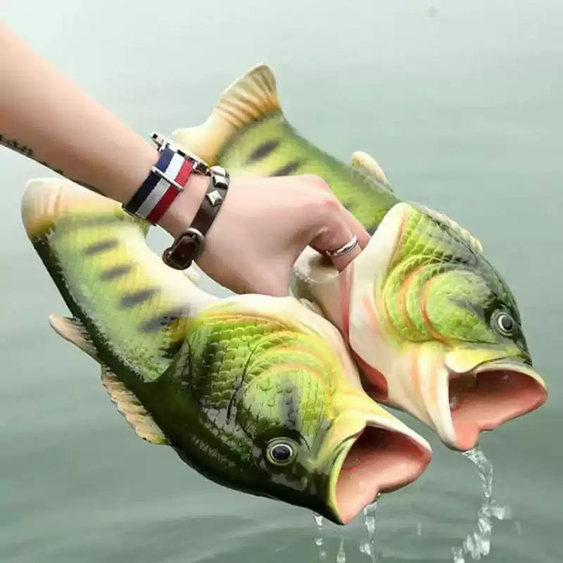 Realistic fish-shaped slippers