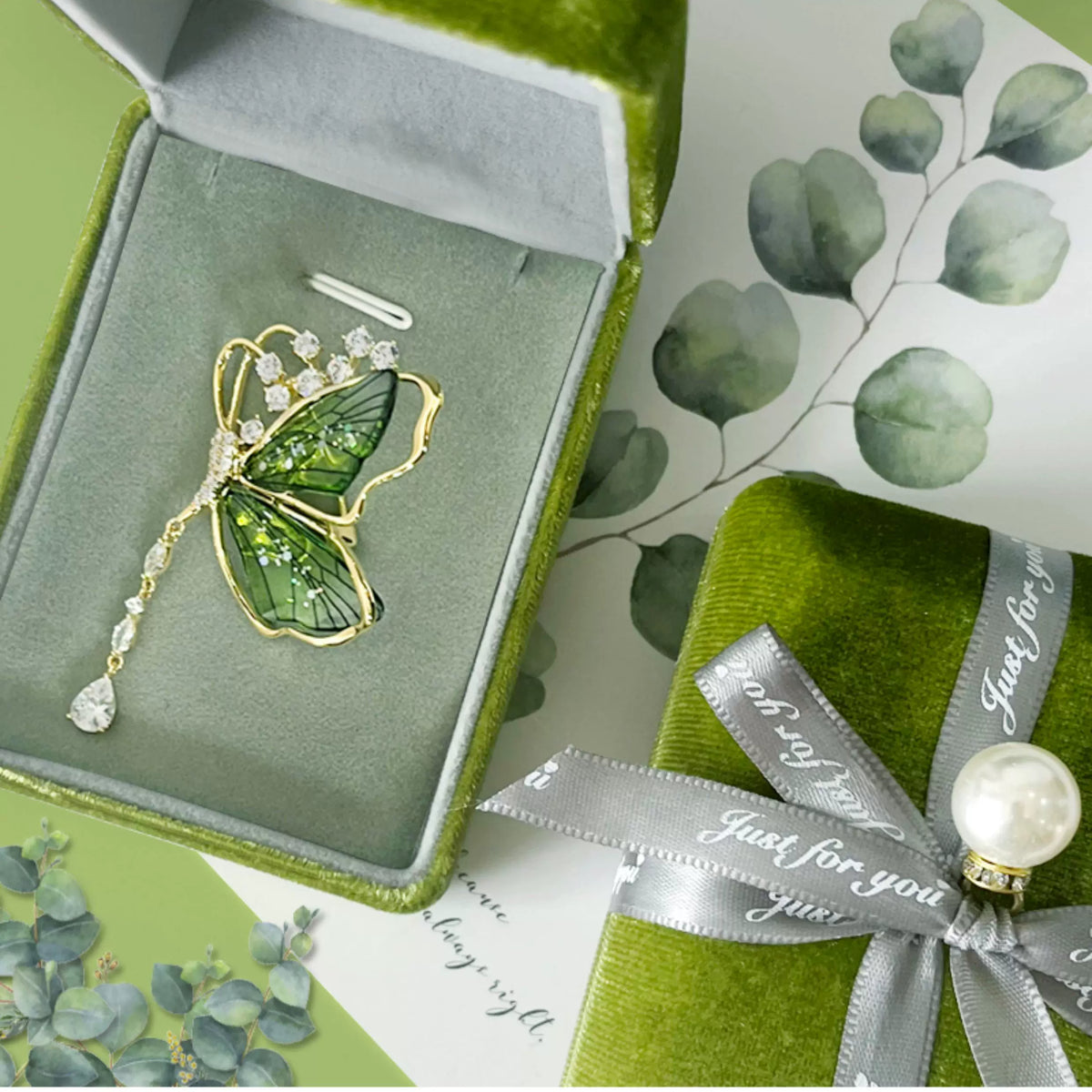 Butterfly Brooch in Velvet Gift Box
