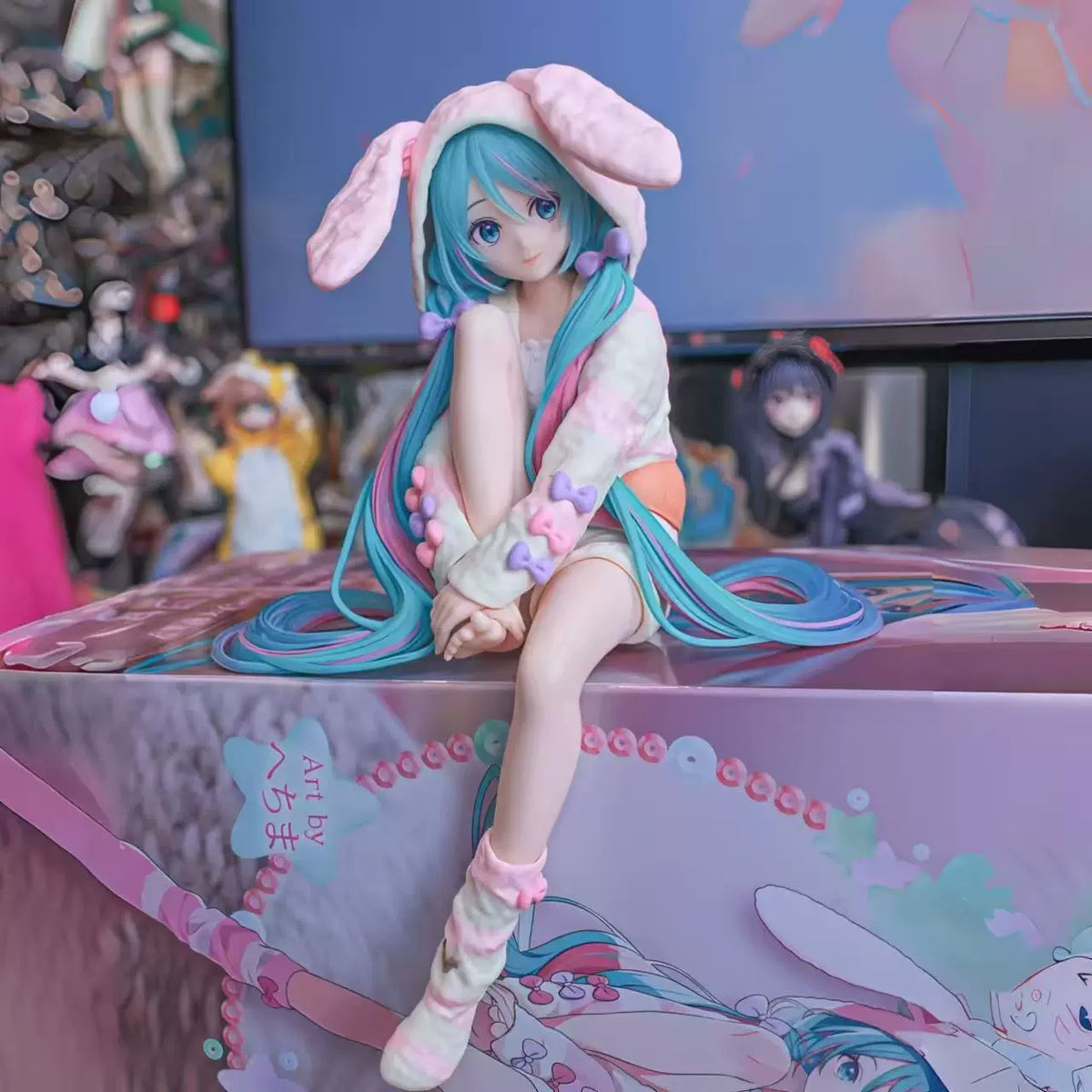 Hatsune Miku Bunny Ears Pajama Figure
