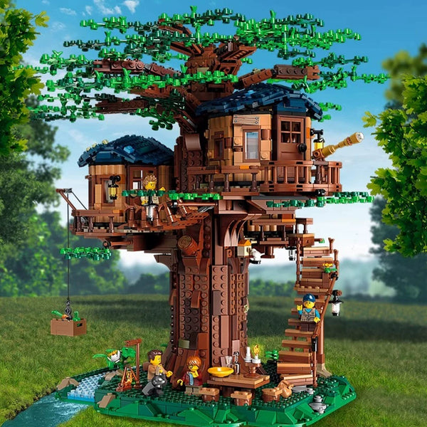 Four Seasons Treehouse Building Kit (5000+ Pieces)