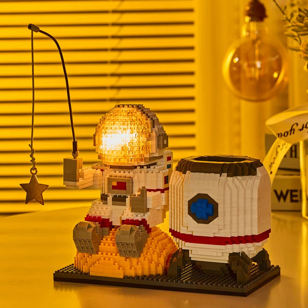 Character Pen Holder Building Kit