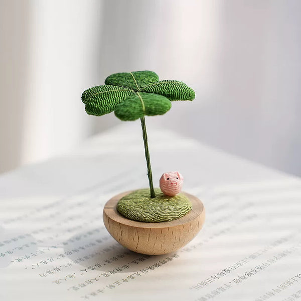 Handcrafted Character Wobbly Desk Ornament