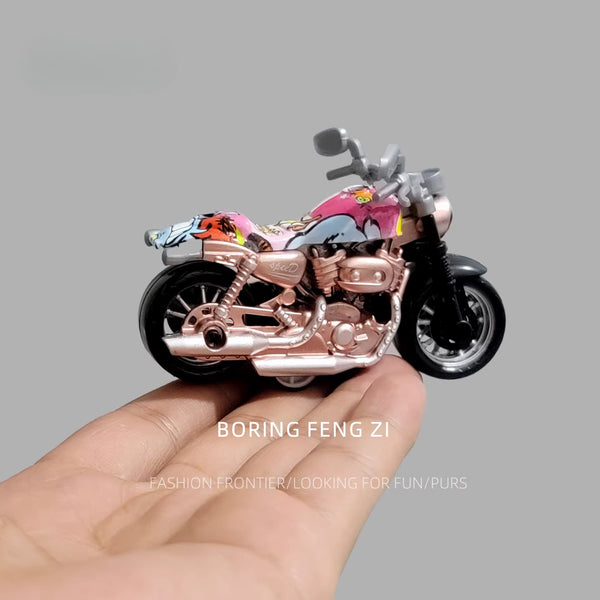 Miniature Pull-Back Motorcycle Desk Ornament