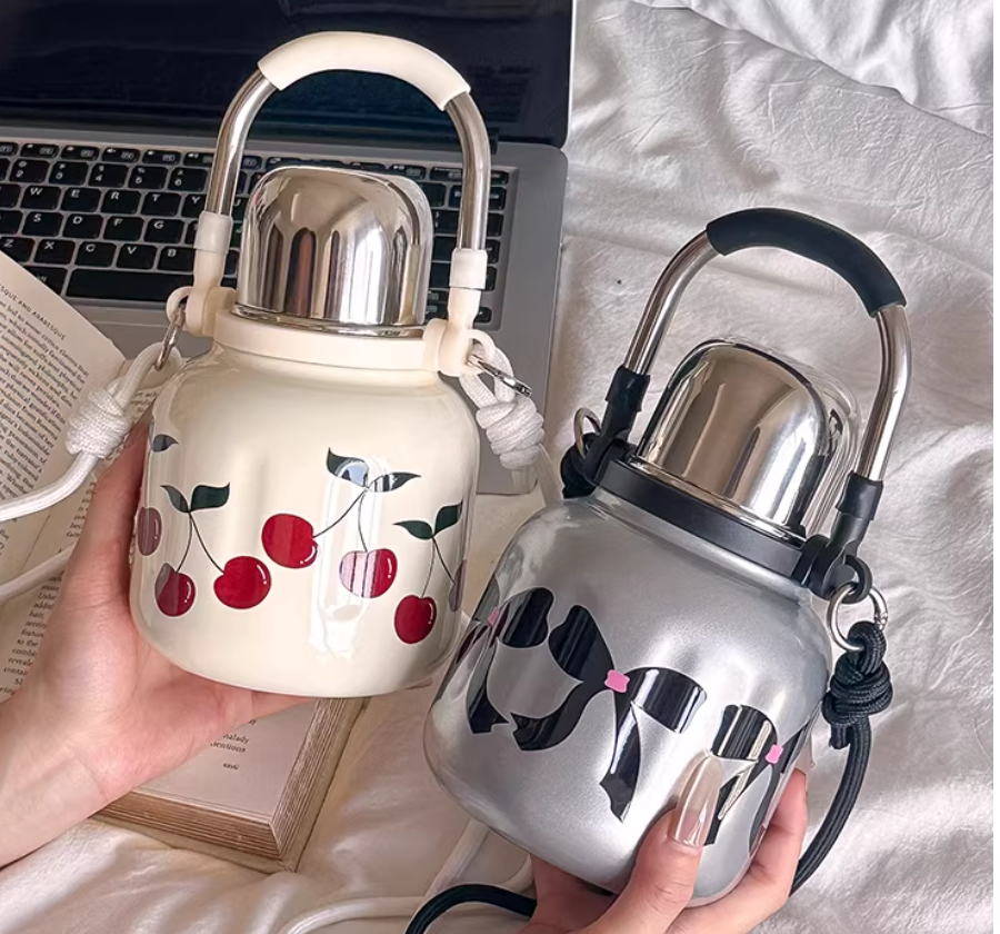 Large Capacity Stainless Steel Insulated Bottle with Handle