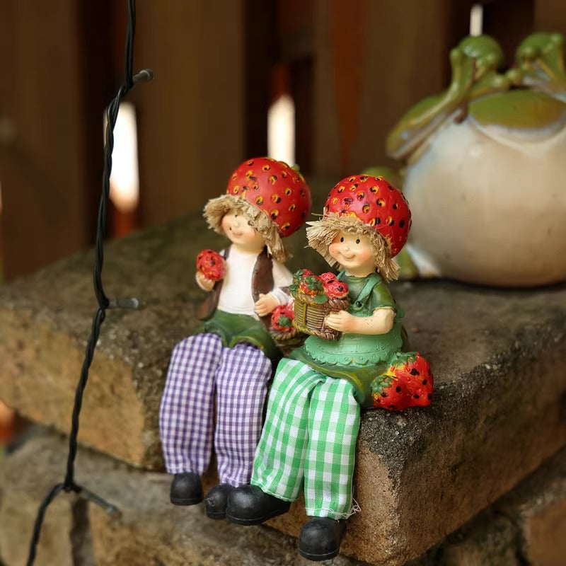 Country Style Shelf Sitter Figurine