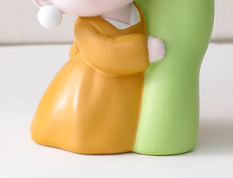 Girl with a Pearl Earring Figurine Key Tray