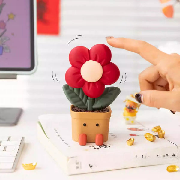 Kinetic Rotating Flower Desktop Ornament