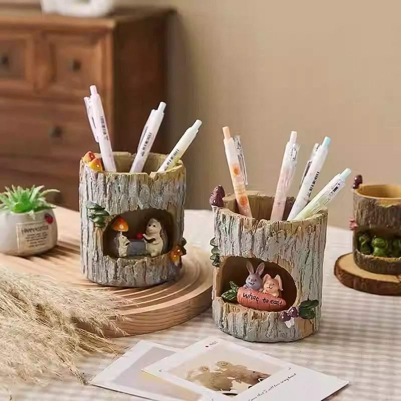 Hedgehog Tree Hollow Pen Holder